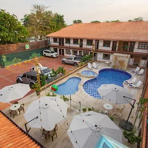 Vanguardia Natural Hotel